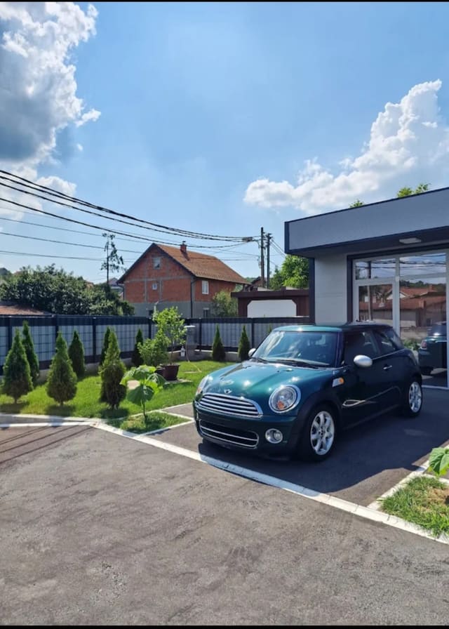 Aston Martin – Dr Limeni Beograd