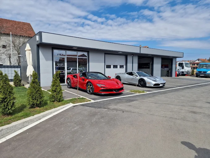 Ferrari crveni – Dr Limeni Beograd